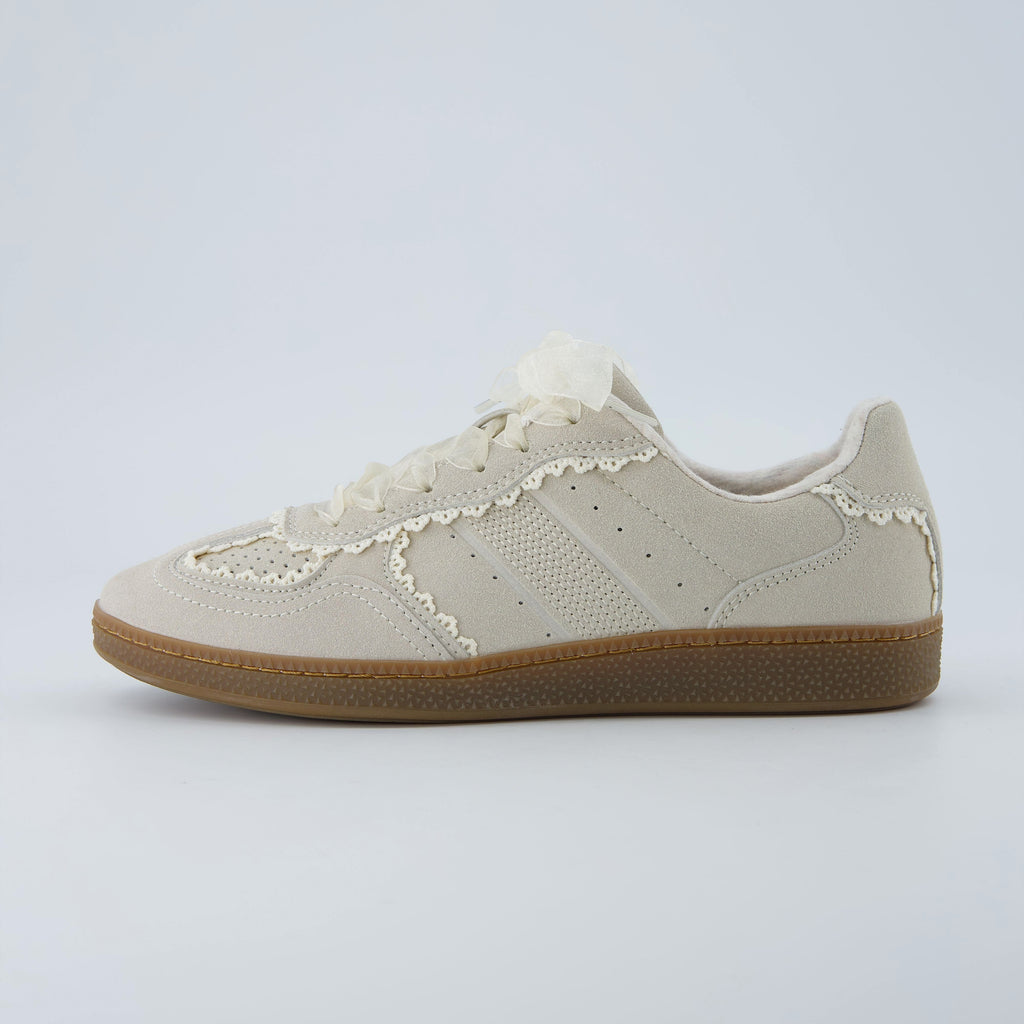 Belinda-K Lace Sneaker - sneakers